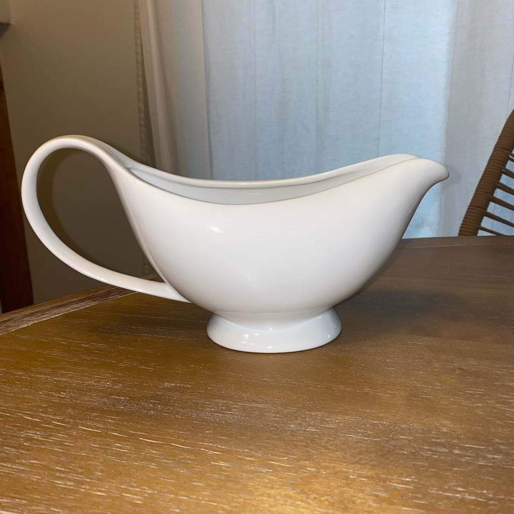 Target White Porcelain Serveware Gravy Boat